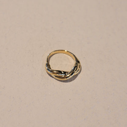 Torsade Ring