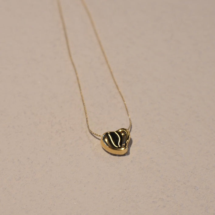 Nuance Heart Necklace